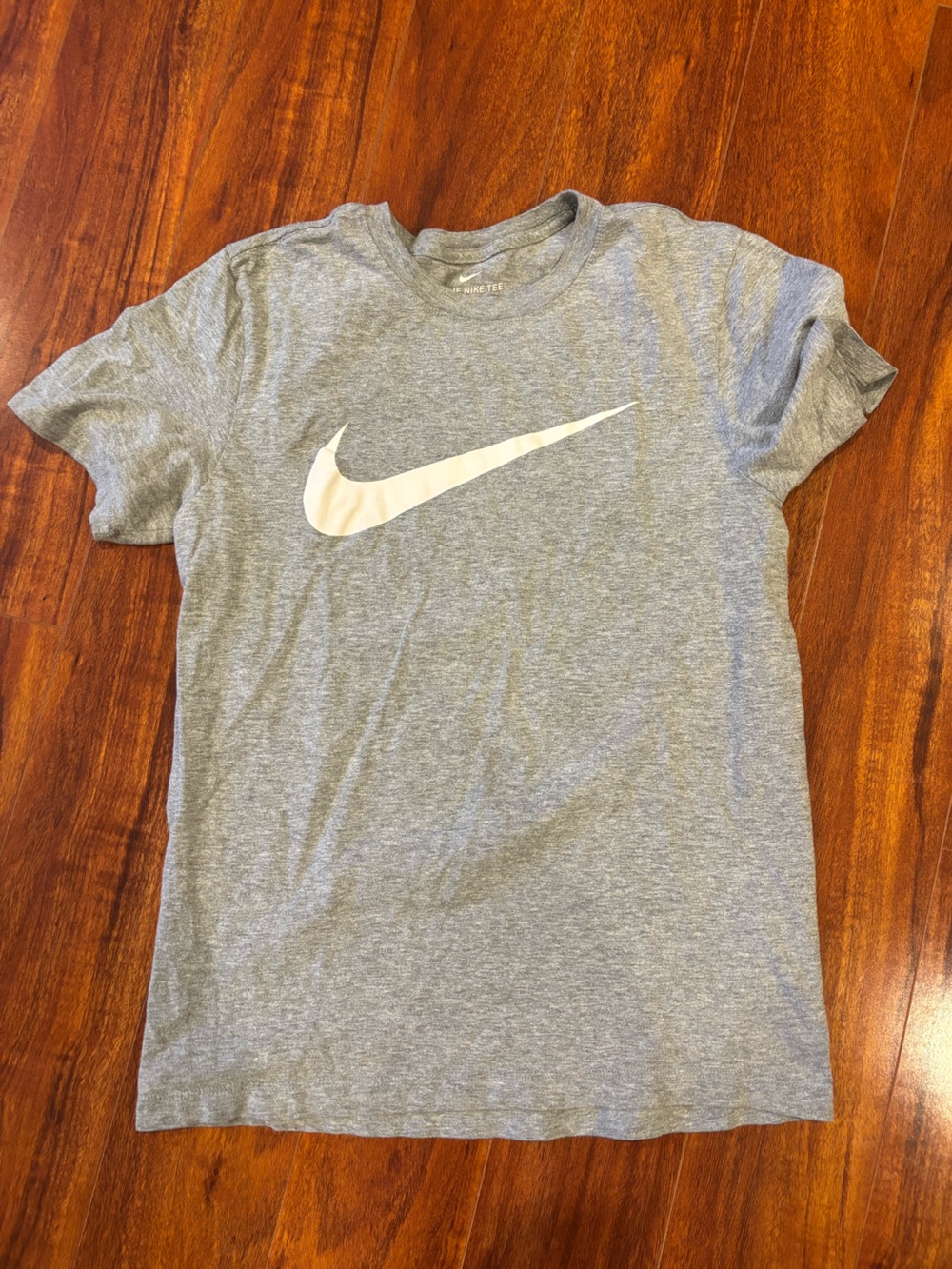 Nike Grey Short Sleeve Tee with White Swoosh
